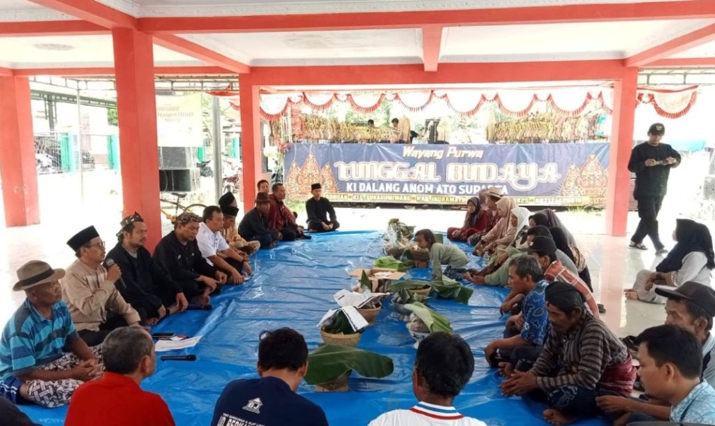 Jelang Dimulainya Panen Padi, WARGA DESA TENAJAR KIDUL INDRAMAYU Rutin Gelar & Lestarikan Upacara Adat Mapag Sri